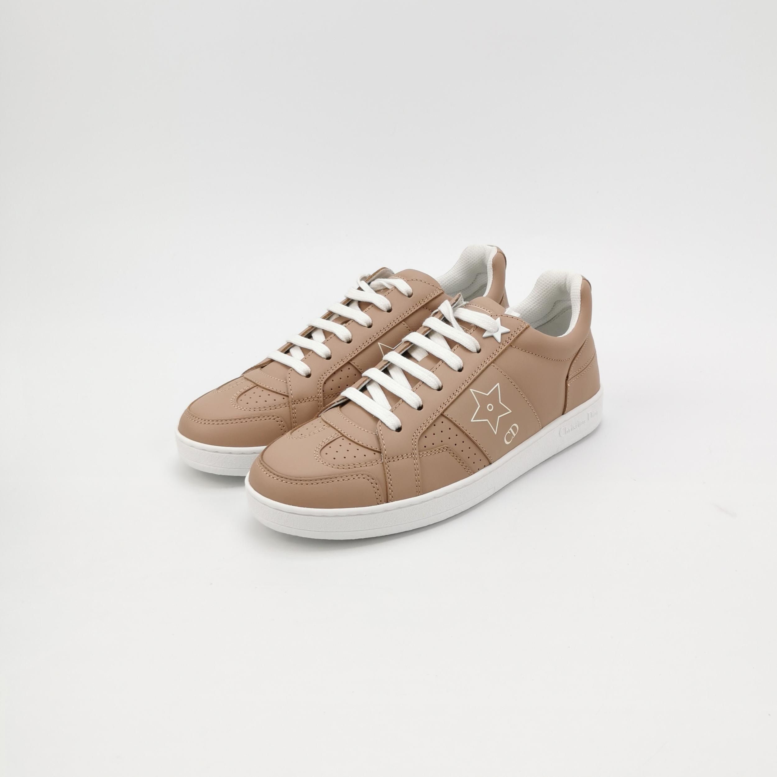 Dior Dior Women 5 Lowtop Sneakers Size US 5 / IT 35 - 2 Thumbnail