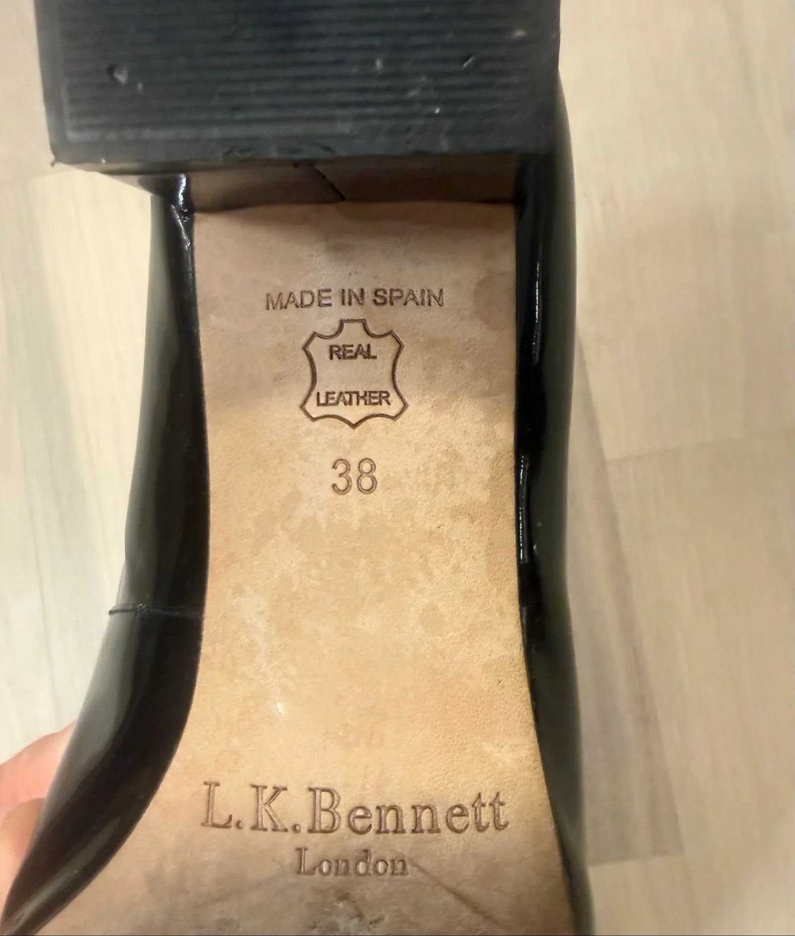 LK Bennett L.K. Bennett Heels Size US 8 / IT 38 - 2 Thumbnail