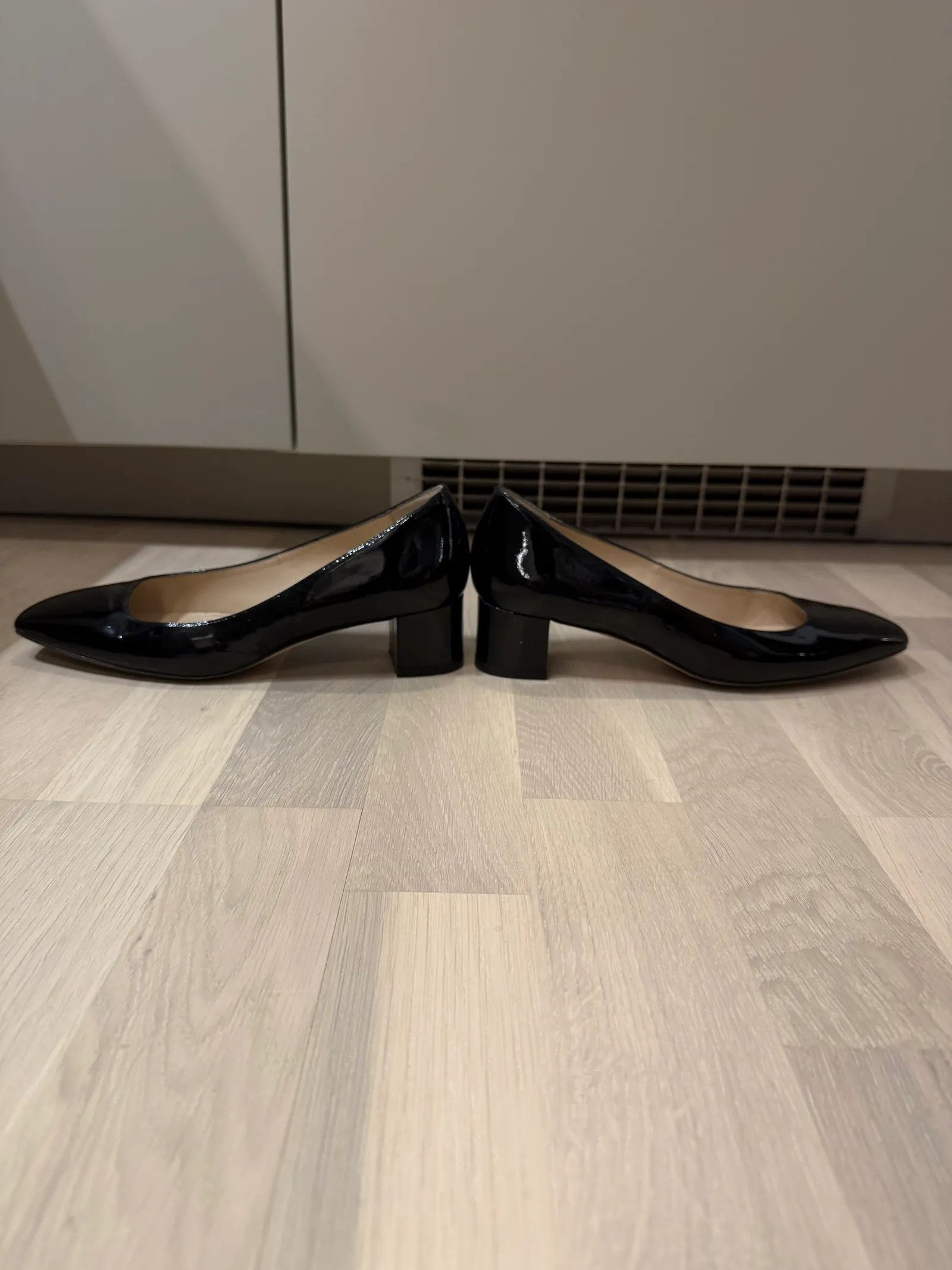 LK Bennett L.K. Bennett Heels Size US 8 / IT 38 - 3 Thumbnail
