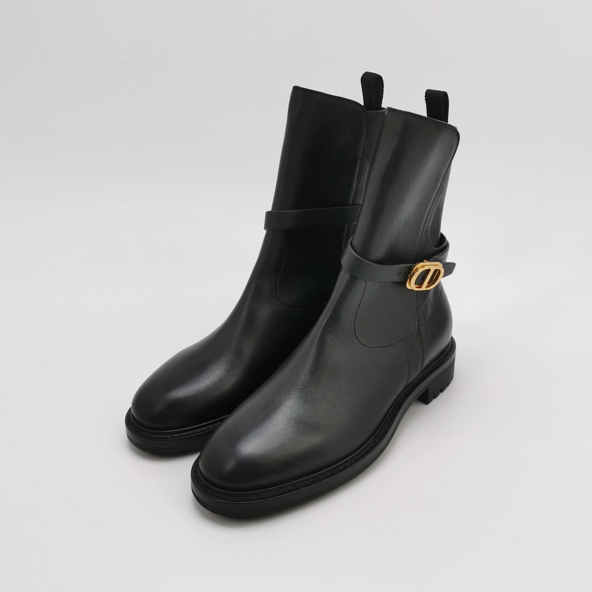 Dior Dior Women 5 Boots Size US 5 / IT 35 - 2 Thumbnail