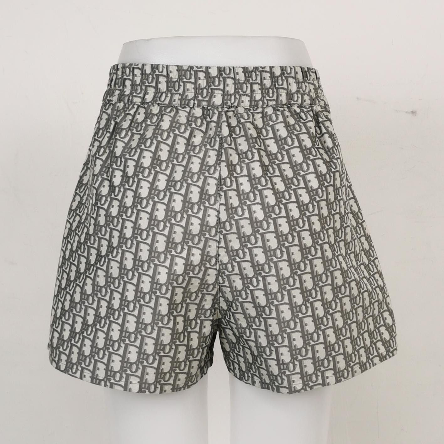Dior Dior Women 26 Shorts Size 26" / US 2 / IT 38 - 2 Thumbnail