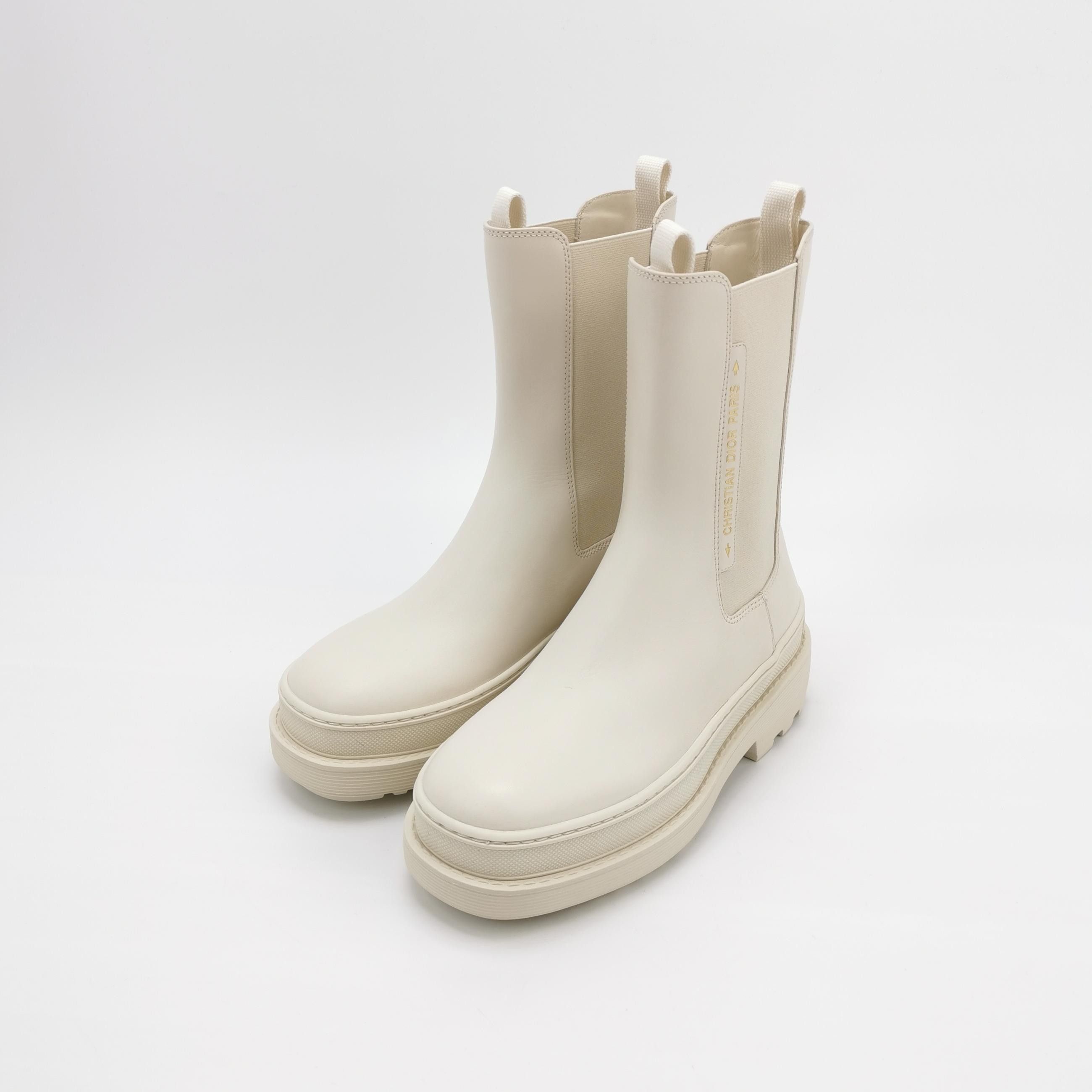 Dior Dior Women 5 Boots Size US 5 / IT 35 - 2 Thumbnail