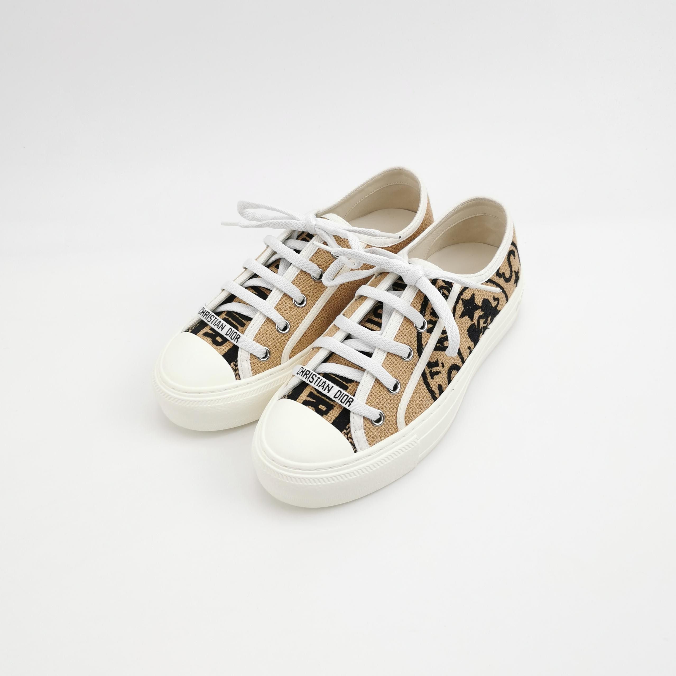Dior Dior Women 5 Lowtop Sneakers Size US 5 / IT 35 - 2 Thumbnail