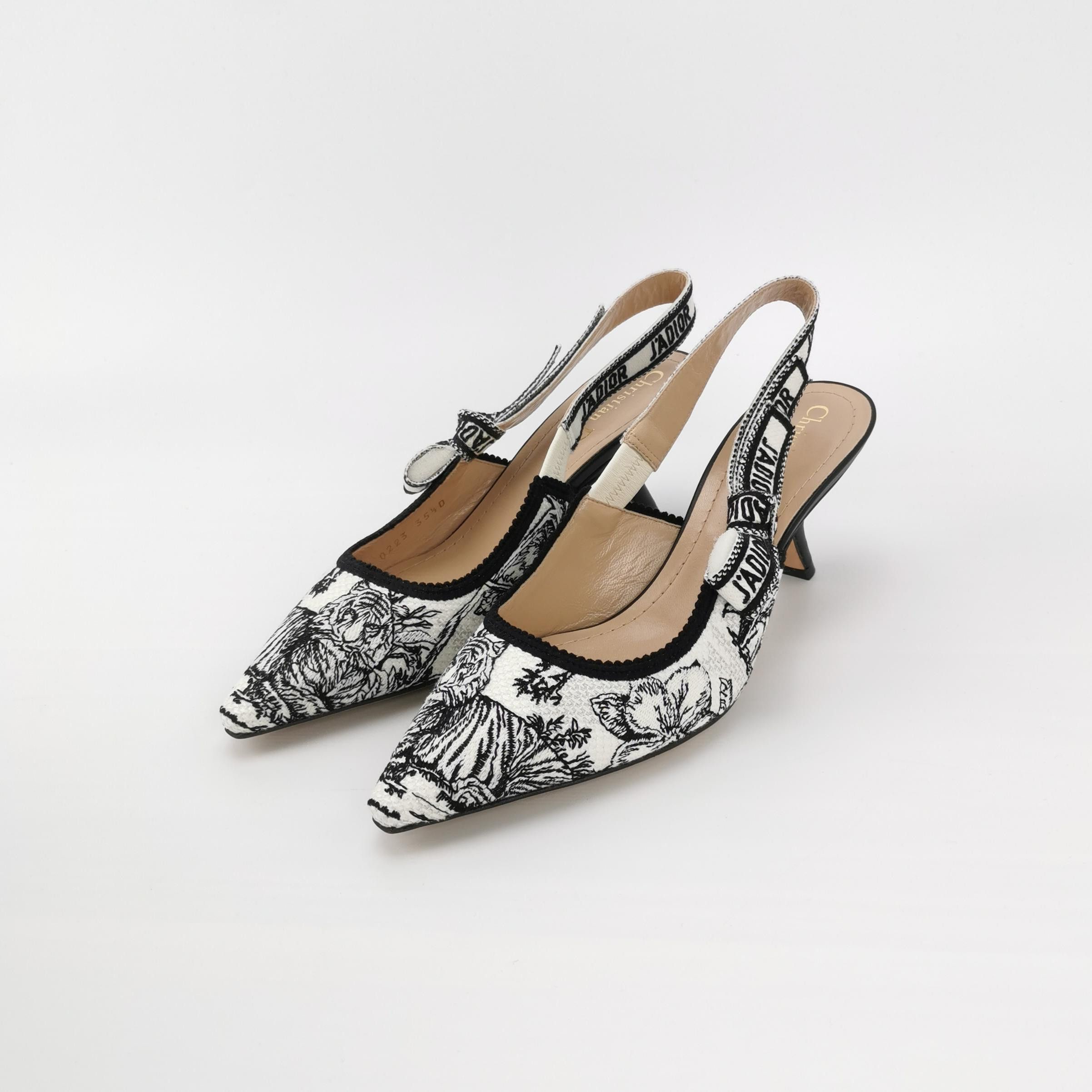 Dior Dior Women 5-5 Heels Size US 5.5 / IT 35.5 - 2 Thumbnail