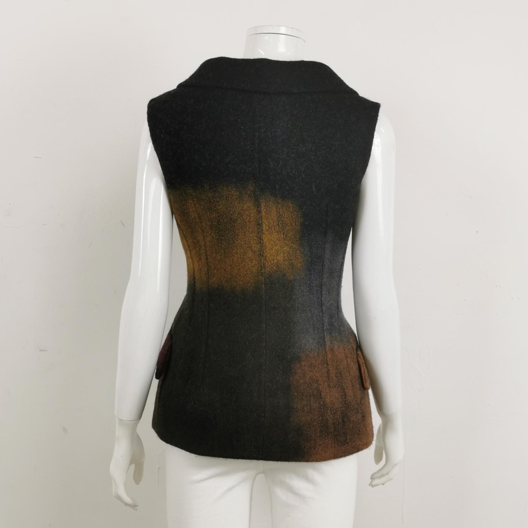 Dior Dior Women s Vests Size S / US 4 / IT 40 - 2 Thumbnail