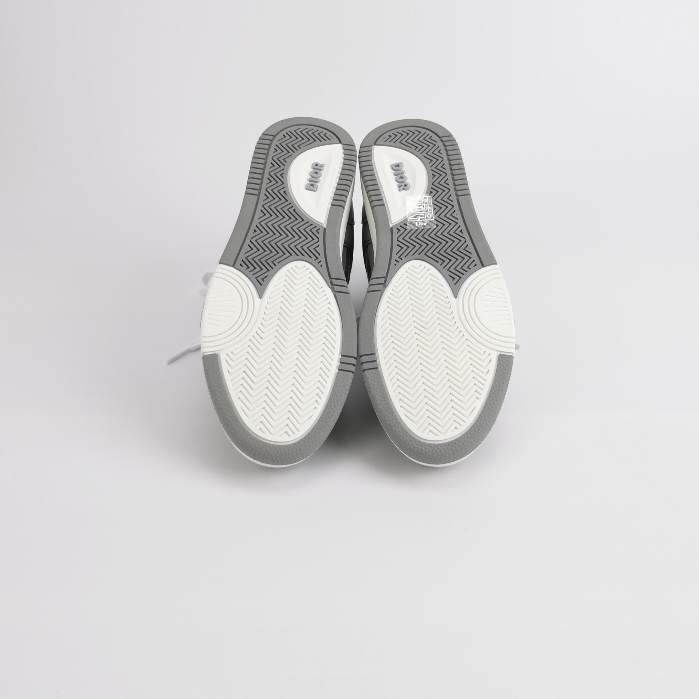Dior Dior Women 9 Lowtop Sneakers Size US 9 / IT 39 - 5 Thumbnail