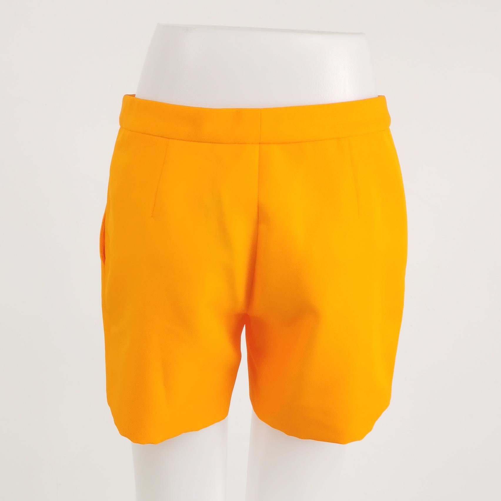 Dior Dior Women 26 Shorts Size 26" / US 2 / IT 38 - 2 Thumbnail