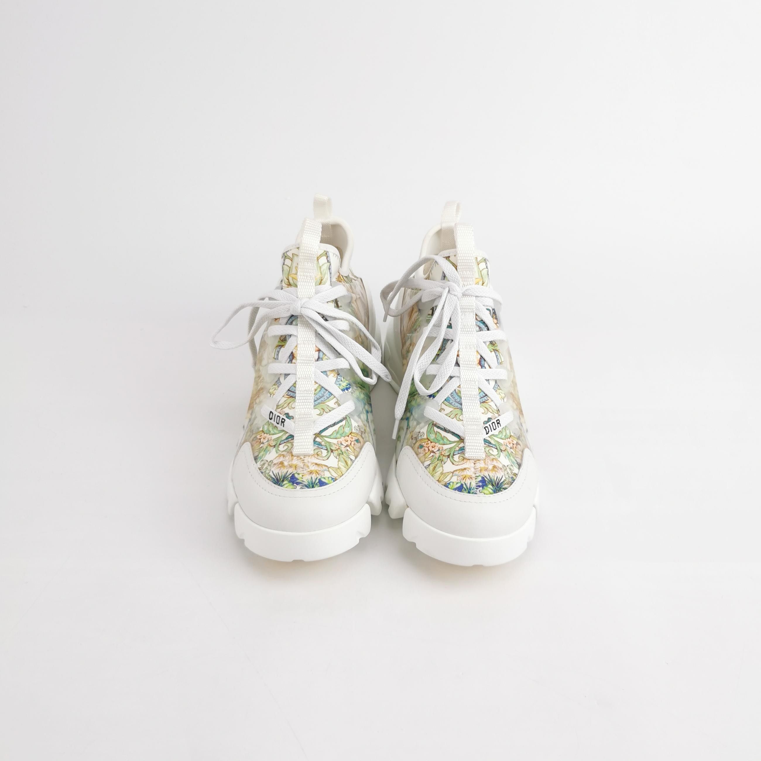 Dior Dior Women 5 Lowtop Sneakers Size US 5 / IT 35 - 3 Thumbnail