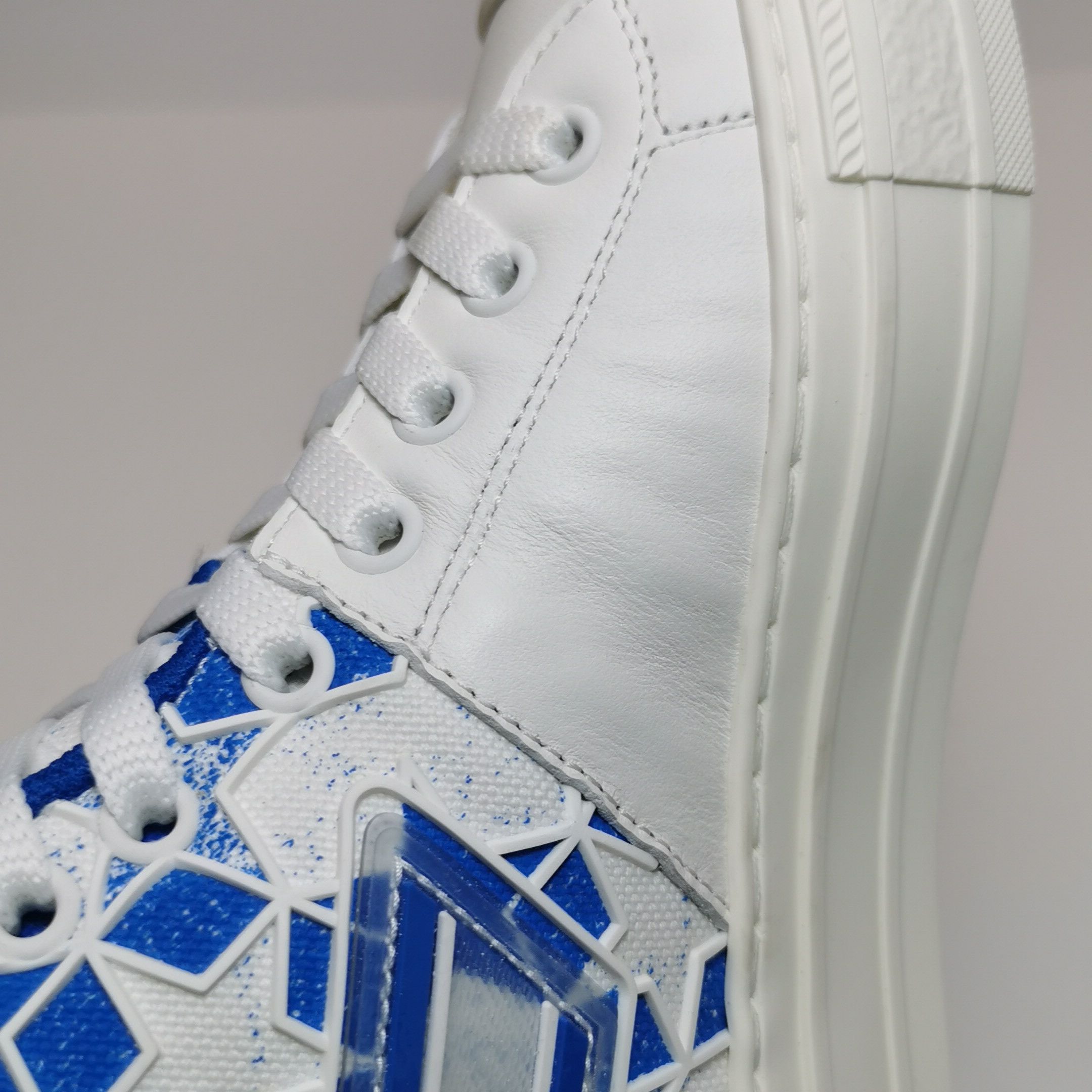 Dior Dior Women 5 Lowtop Sneakers Size US 5 / IT 35 - 9 Thumbnail