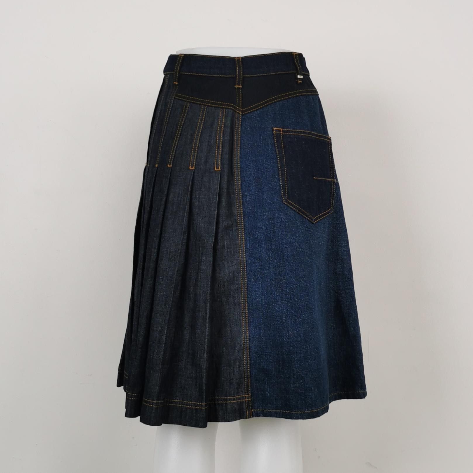 Dior Dior Women 26 Midi Skirts Size 26" / US 2 / IT 38 - 2 Thumbnail