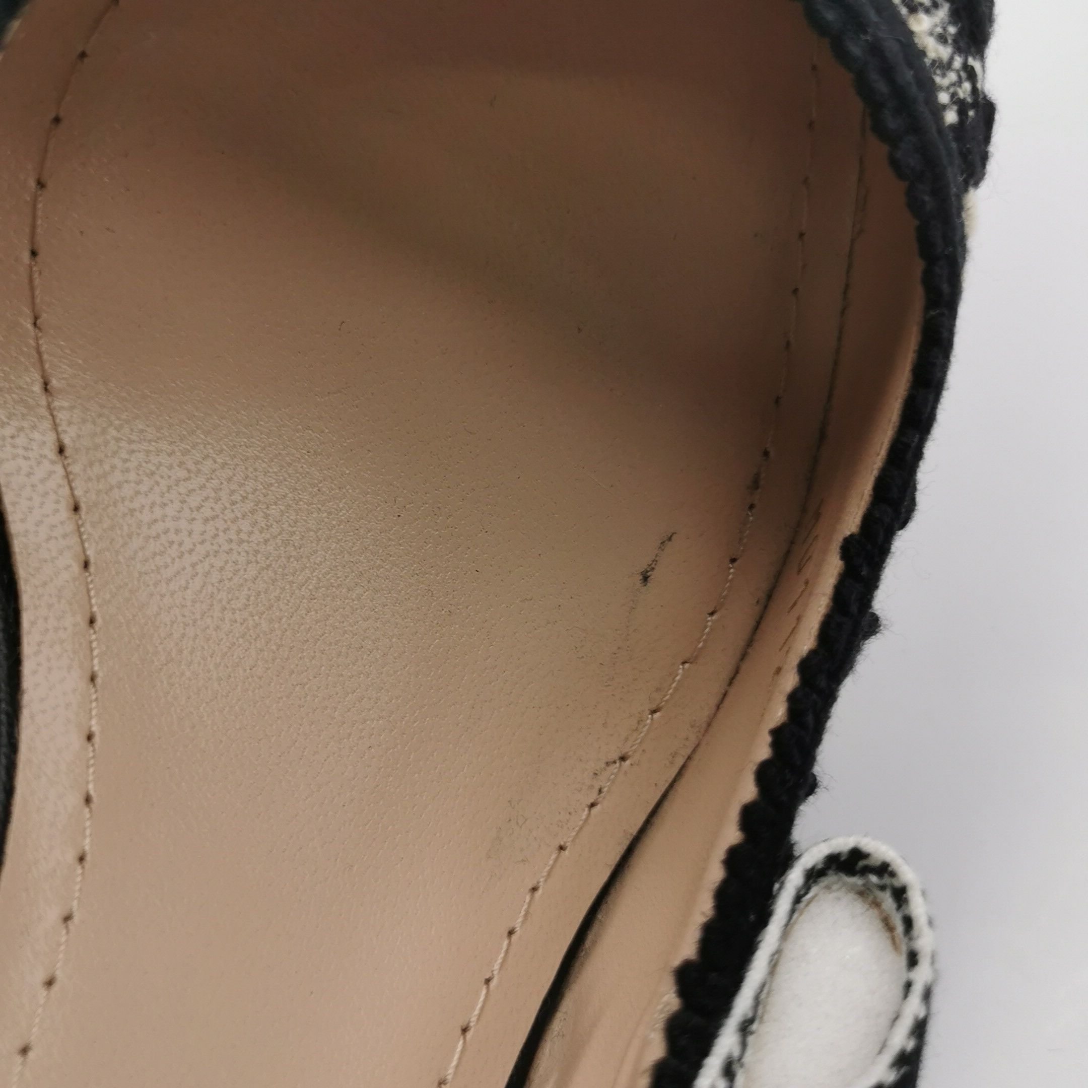 Dior Dior Women 8 Heels Size US 8 / IT 38 - 9 Thumbnail