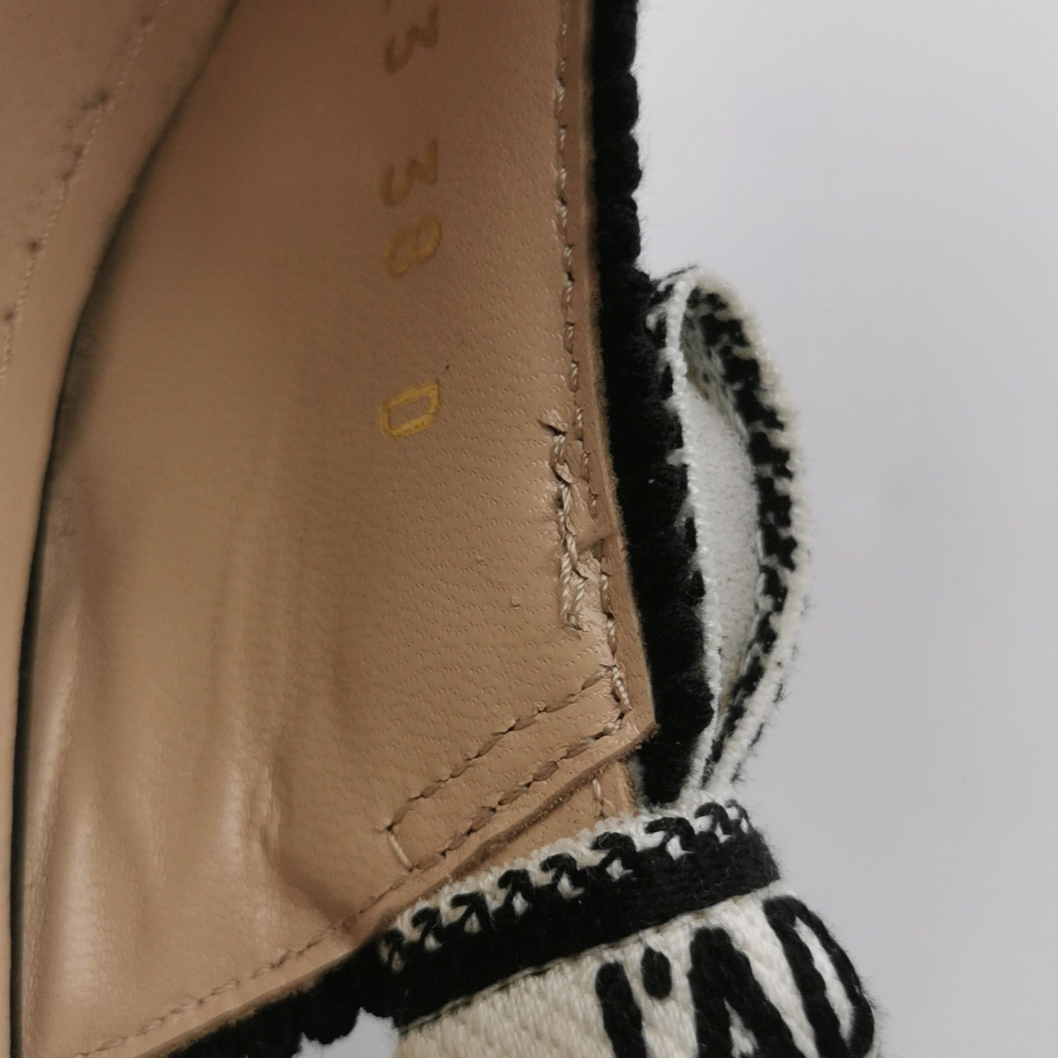 Dior Dior Women 8 Heels Size US 8 / IT 38 - 10 Thumbnail