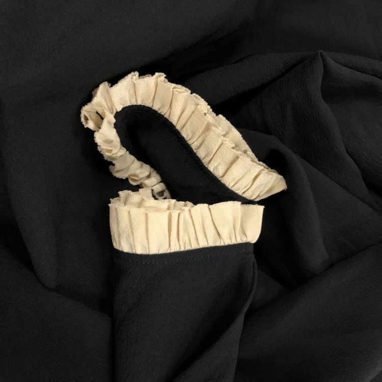 Gucci Gucci Silk Tie-Neck Blouse IT 40 Size S / US 4 / IT 40 - 8 Thumbnail