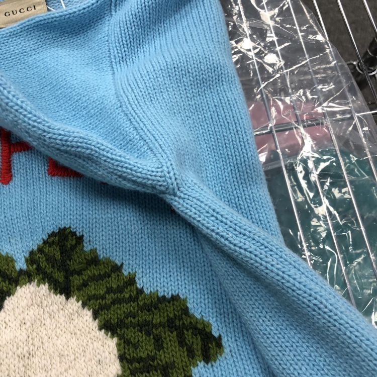 Gucci Gucci Mon Petit Chou Embroidered Sweater Size 12 Size XXS / US 00 / IT 34 - 8 Thumbnail