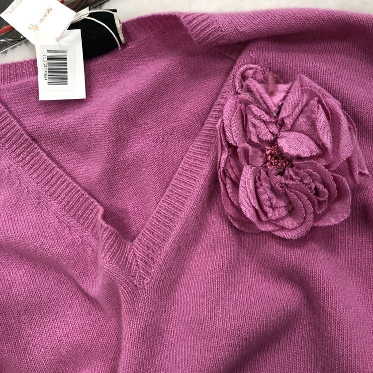 Gucci Gucci Floral Detail Sweater Size S Size S / US 4 / IT 40 - 6 Thumbnail