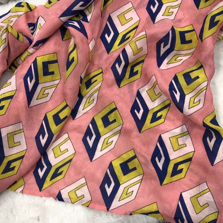 Gucci Gucci Geometric Print Blouse Size 38 Size XS / US 0-2 / IT 36-38 - 9 Thumbnail
