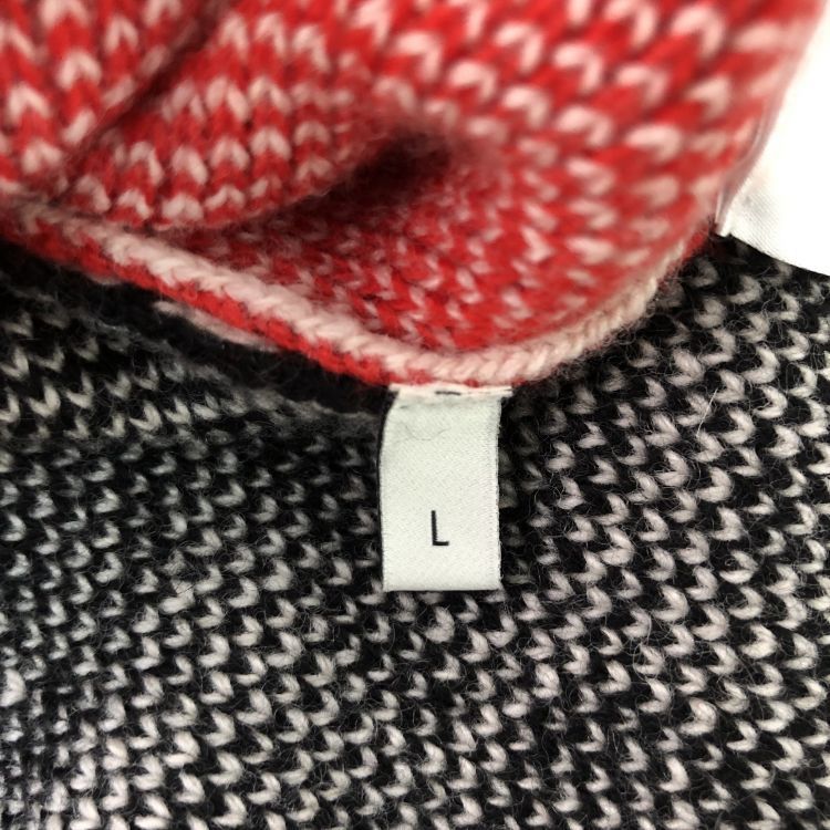 Gucci Gucci Diamond Check Pattern V-Neck Sweater Size L Size US L / EU 52-54 / 3 - 5 Thumbnail