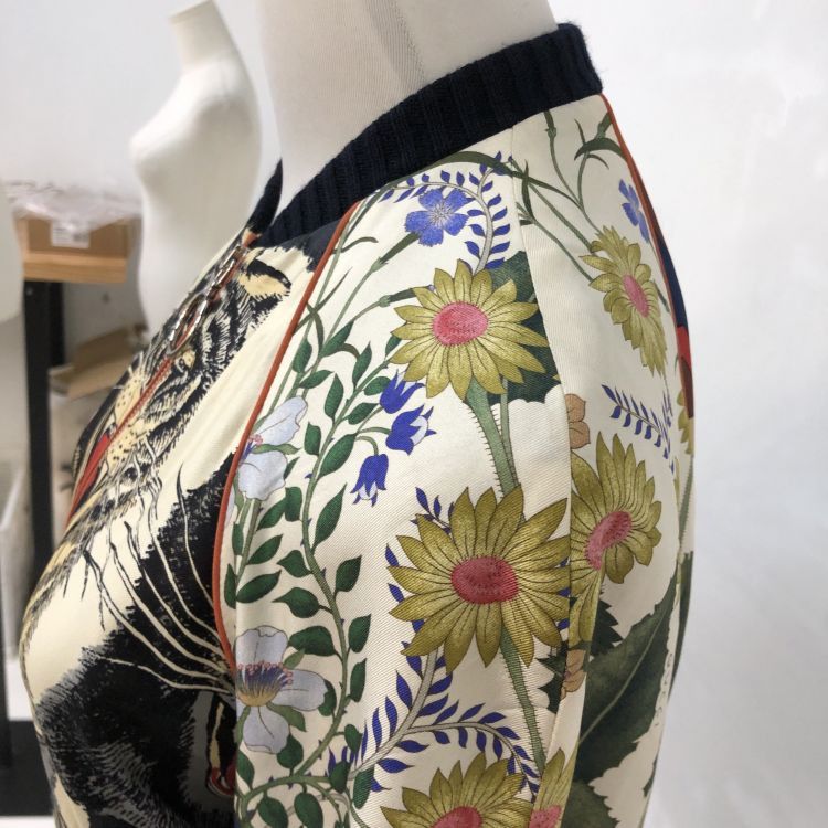 Gucci Gucci Tiger Floral Bomber Jacket Size IT 40 Size S / US 4 / IT 40 - 8 Thumbnail