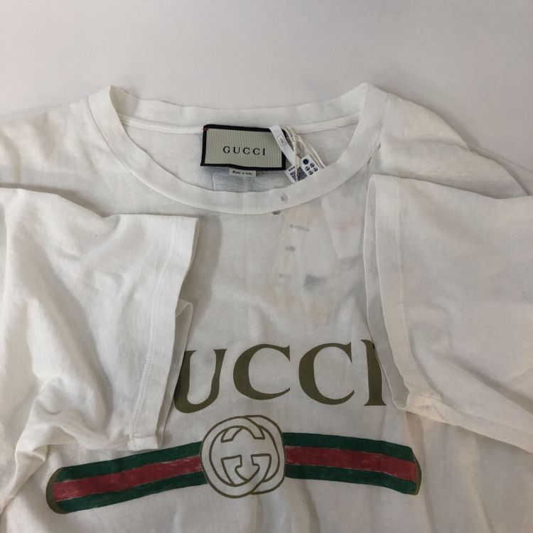 Gucci Gucci Logo T-Shirt Size M Size US M / EU 48-50 / 2 - 12 Thumbnail