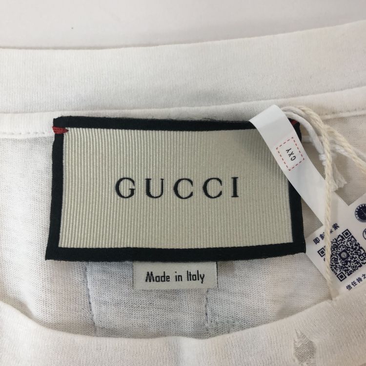 Gucci Gucci Logo T-Shirt Size M Size US M / EU 48-50 / 2 - 3 Thumbnail