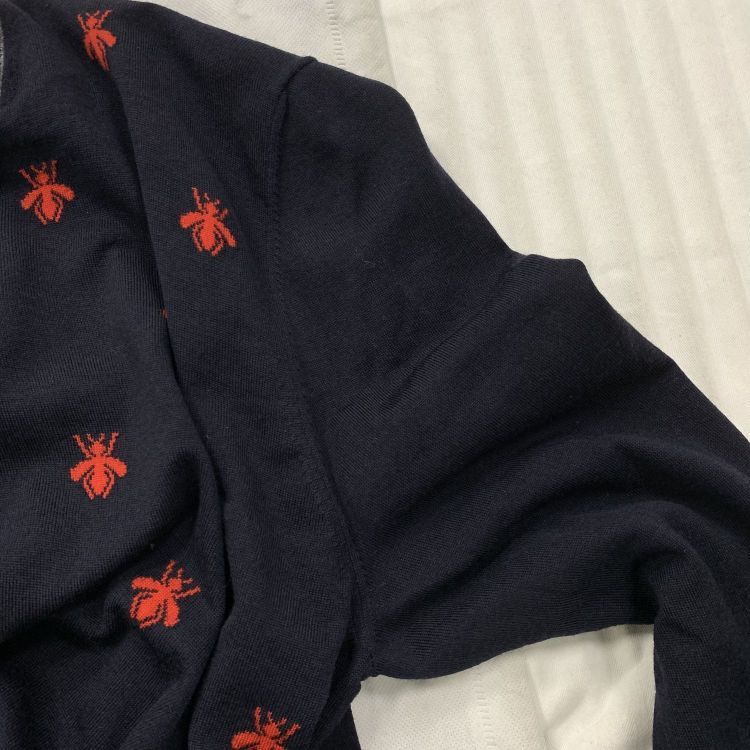 Gucci Gucci Bee Pattern V-Neck Sweater XL Size US XL / EU 56 / 4 - 7 Thumbnail