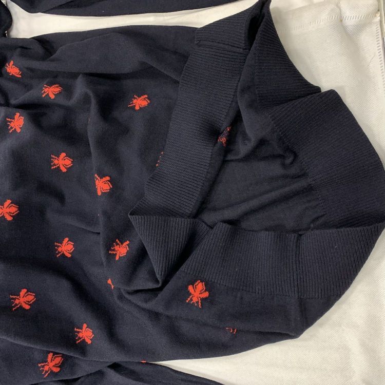 Gucci Gucci Bee Pattern V-Neck Sweater XL Size US XL / EU 56 / 4 - 8 Thumbnail