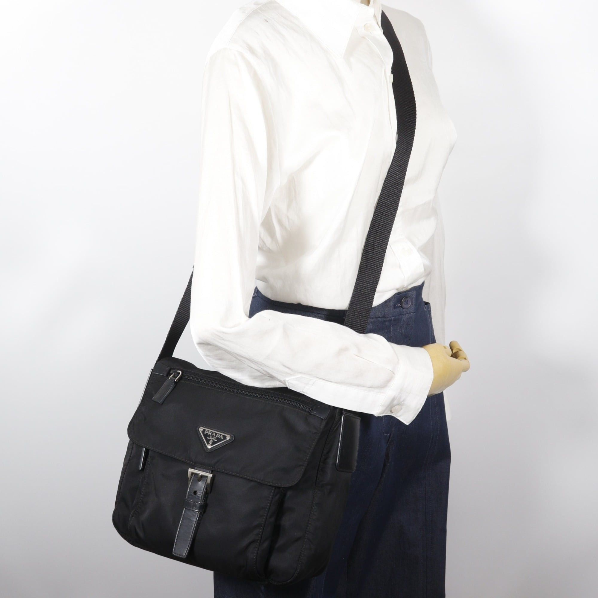 Prada Prada Shoulder Bag, Nylon, Black, Belt Buckle, Women's Size ONE SIZE - 18 Thumbnail