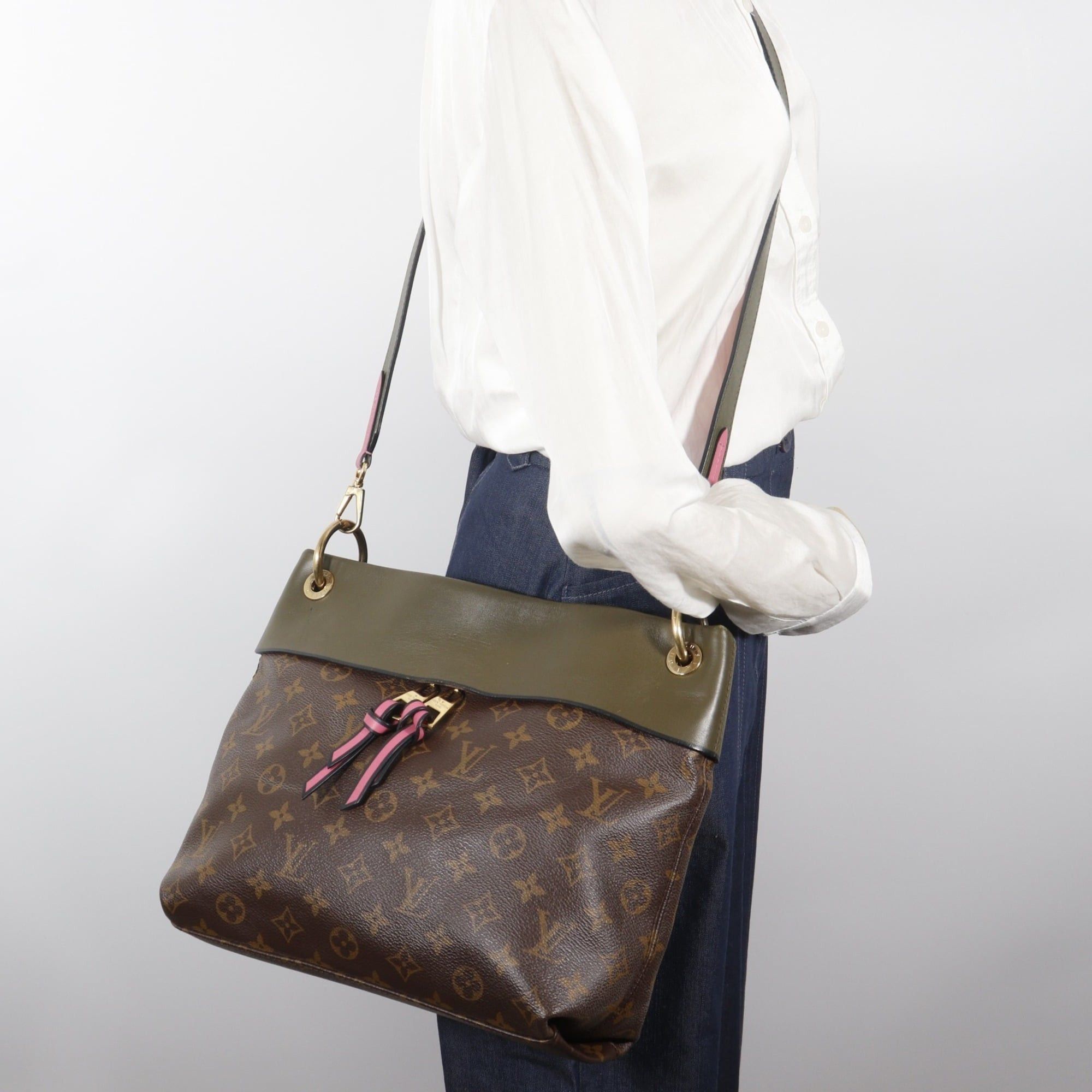 Louis Vuitton Louis Vuitton Tuileries Reevess Shoulder Bag, 2-Way, M43159, Monogram Canvas, 2017 Model, Brown, AR0147, 2-way, A5 size, Magnetic closure, Women's. Size ONE SIZE - 20 Thumbnail