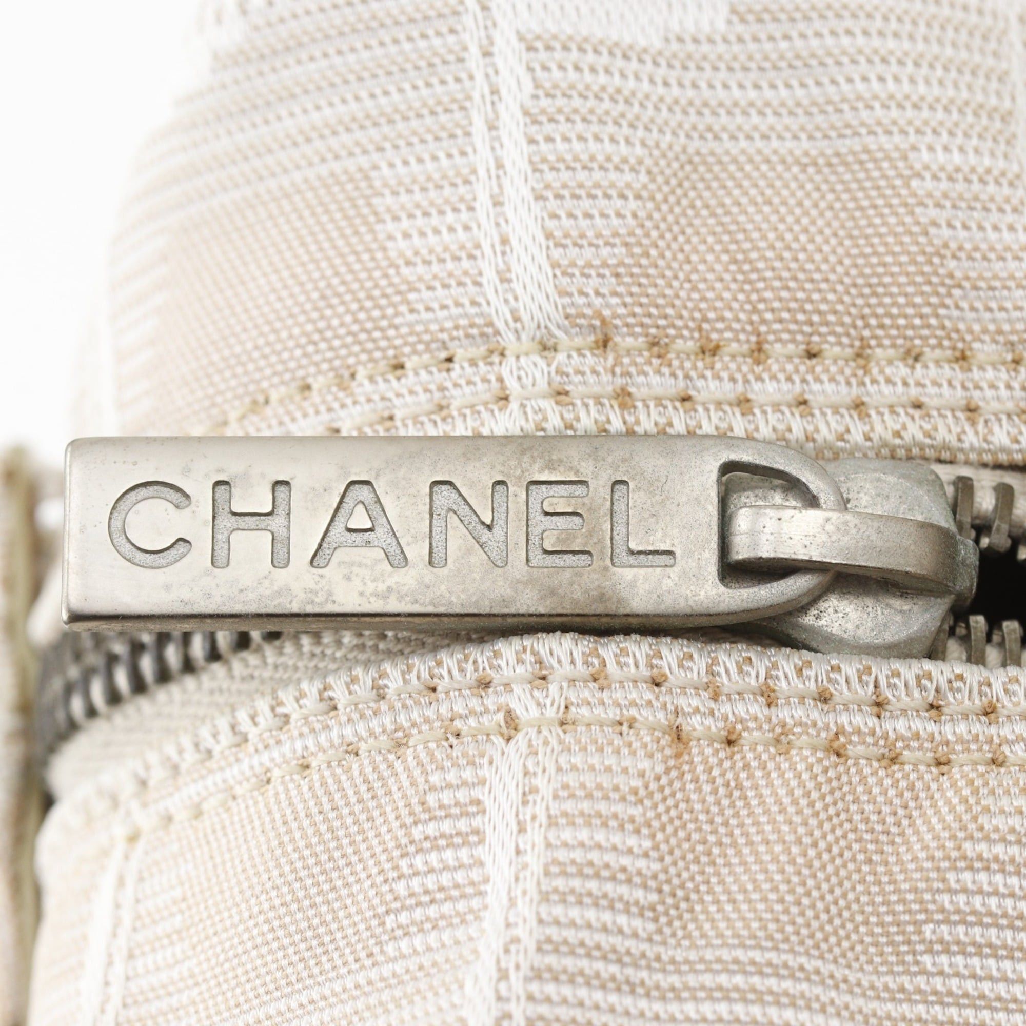 Chanel Chanel New Travel Line Boston Bag A15966 Nylon Canvas Beige A4 Women's Size ONE SIZE - 15 Thumbnail