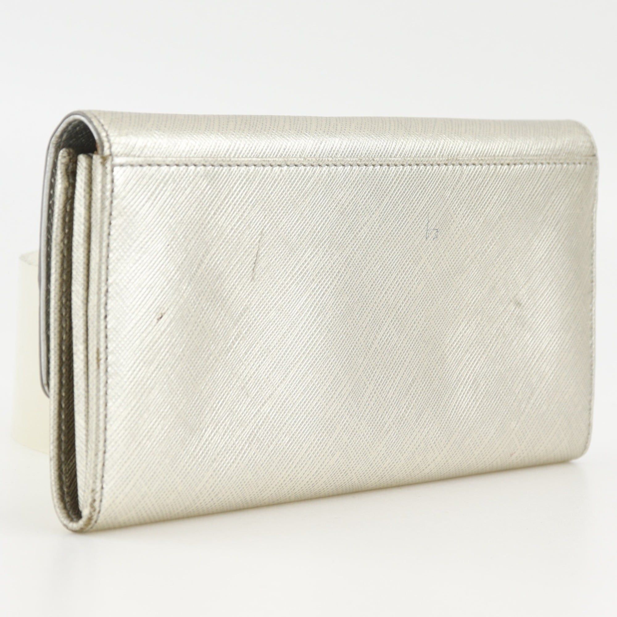 Salvatore Ferragamo Salvatore Ferragamo Vara Ribbon Long Wallet JP-22-C493 Leather Silver Snap Button Women's Size ONE SIZE - 3 Thumbnail