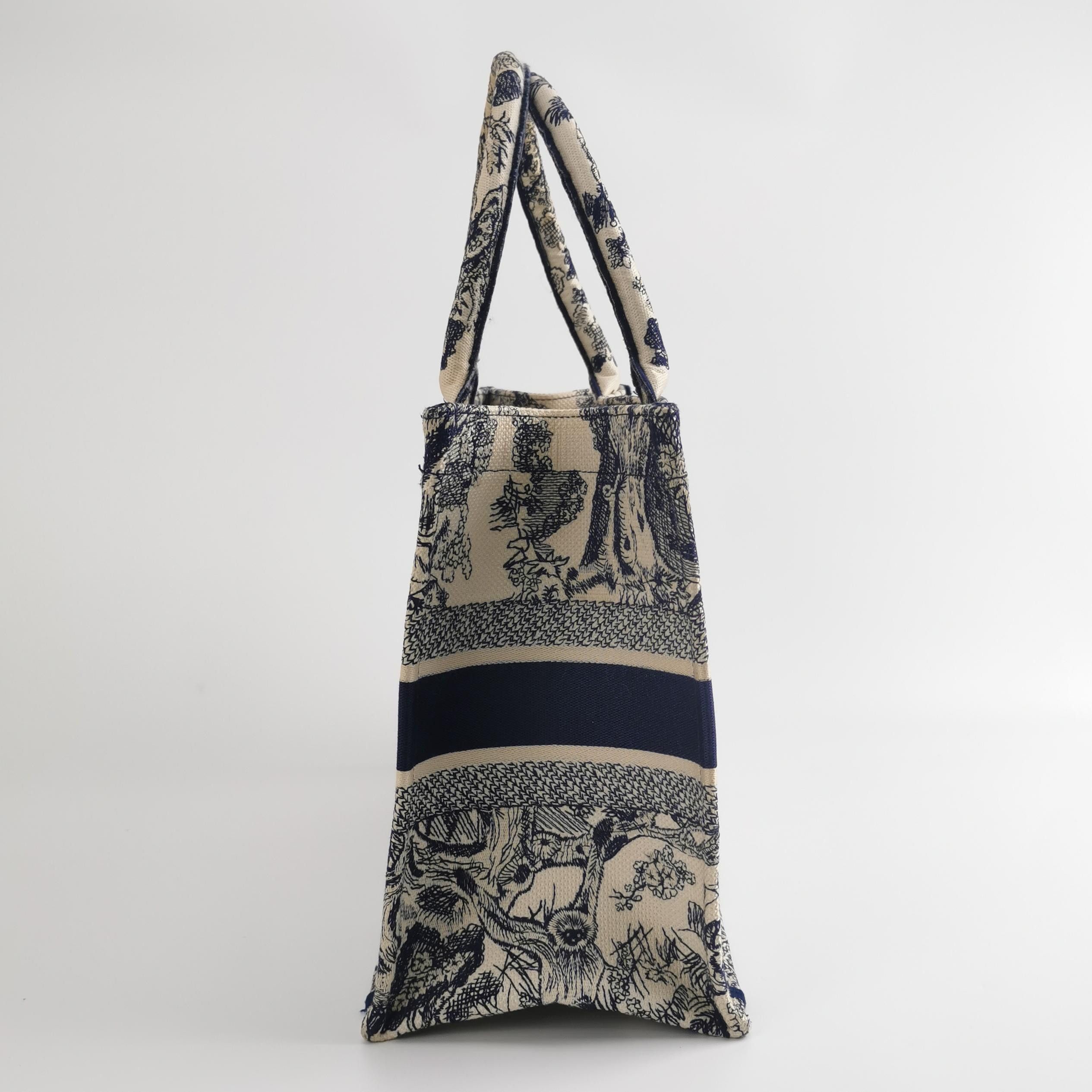 Dior Dior Women os Tote Bags Size ONE SIZE - 3 Thumbnail