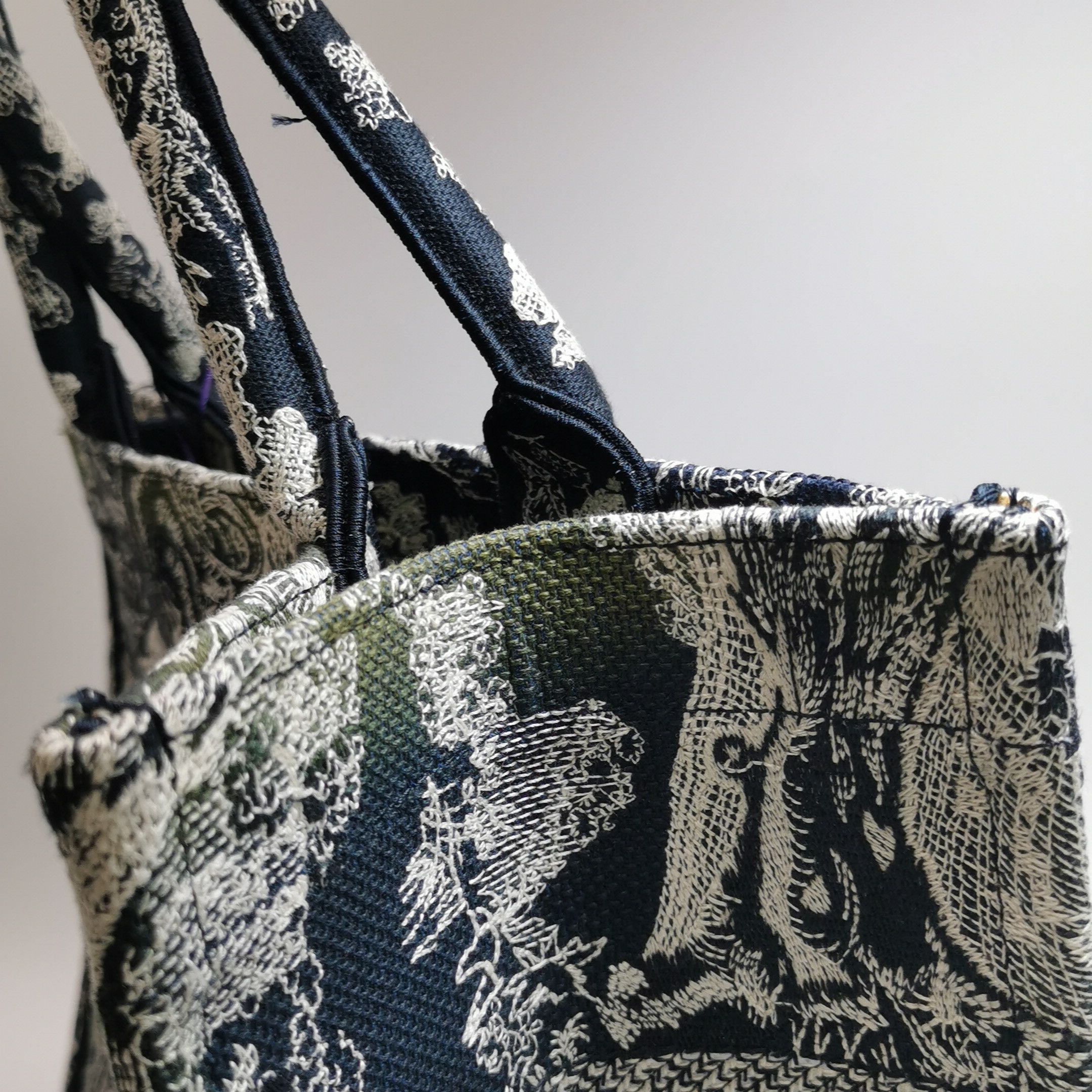 Dior Dior Women os Tote Bags Size ONE SIZE - 13 Thumbnail