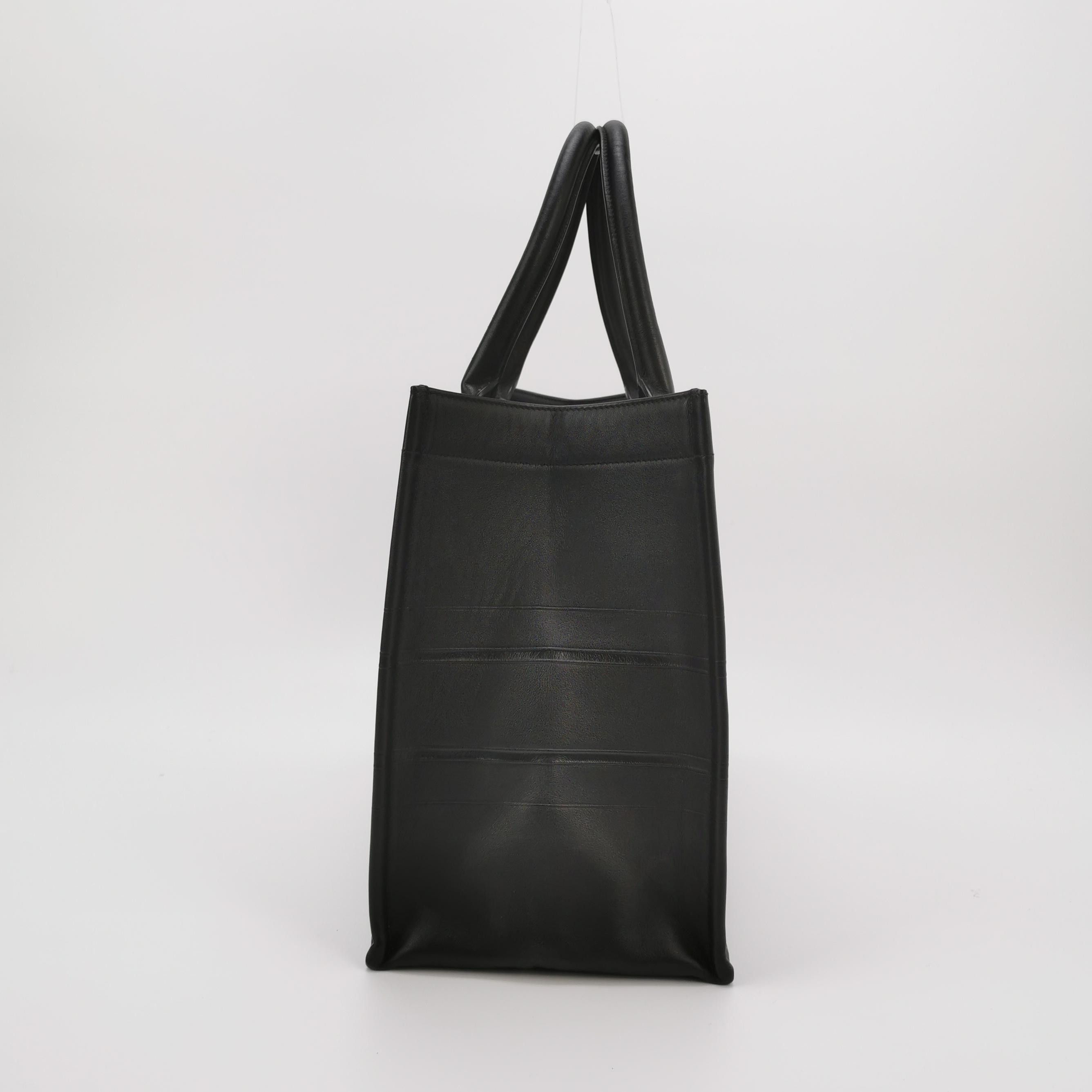 Dior Dior Women os Tote Bags Size ONE SIZE - 3 Thumbnail