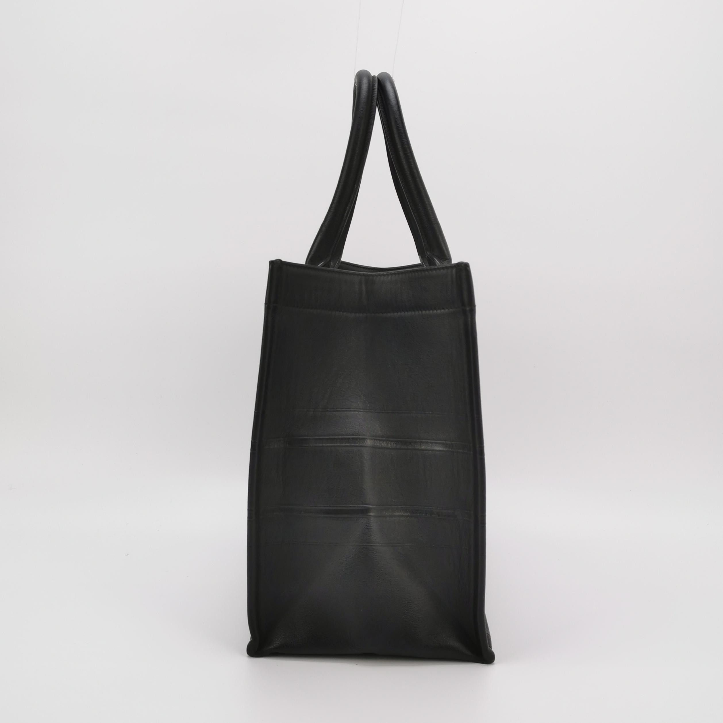 Dior Dior Women os Tote Bags Size ONE SIZE - 4 Thumbnail