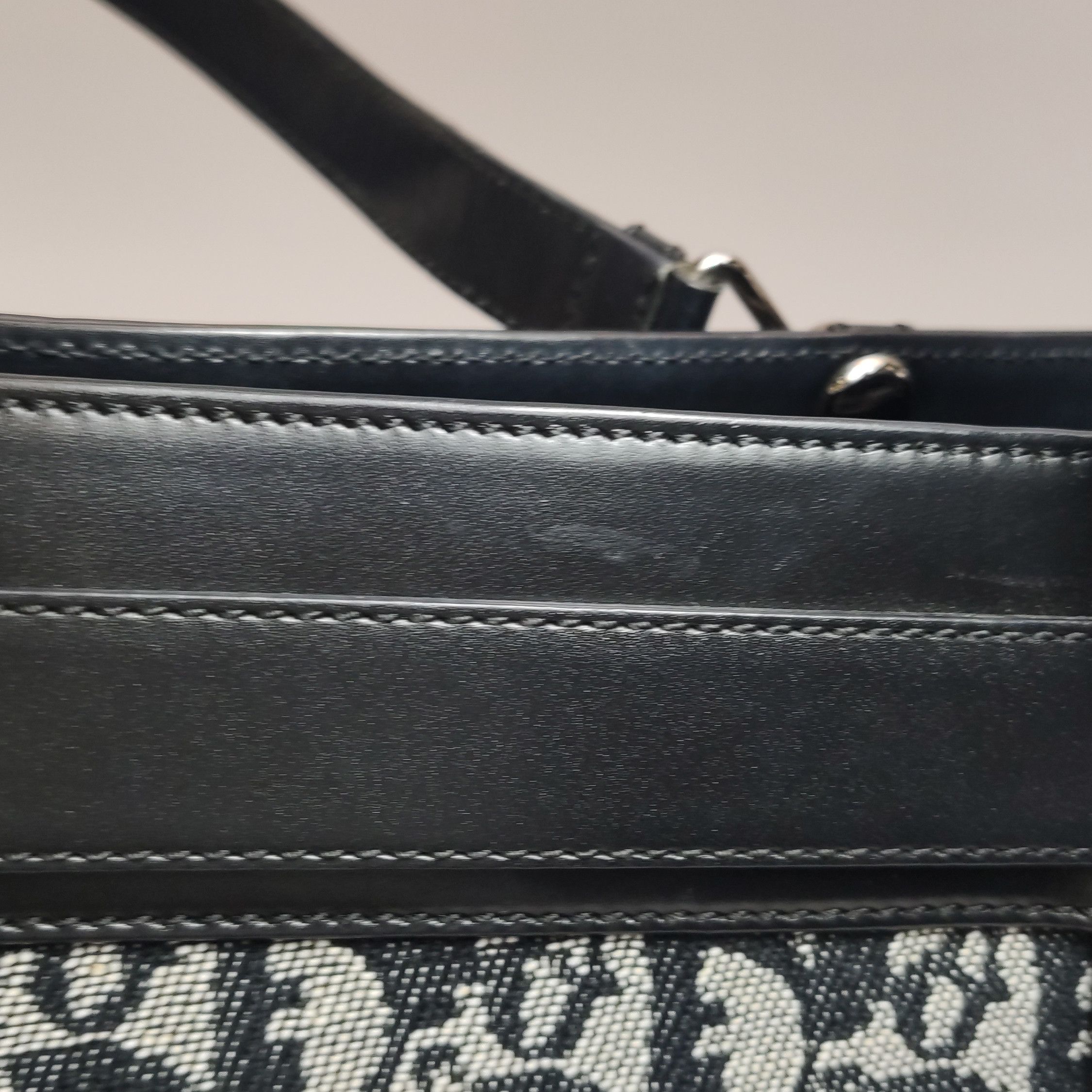Dior Dior Women os Tote Bags Size ONE SIZE - 22 Thumbnail