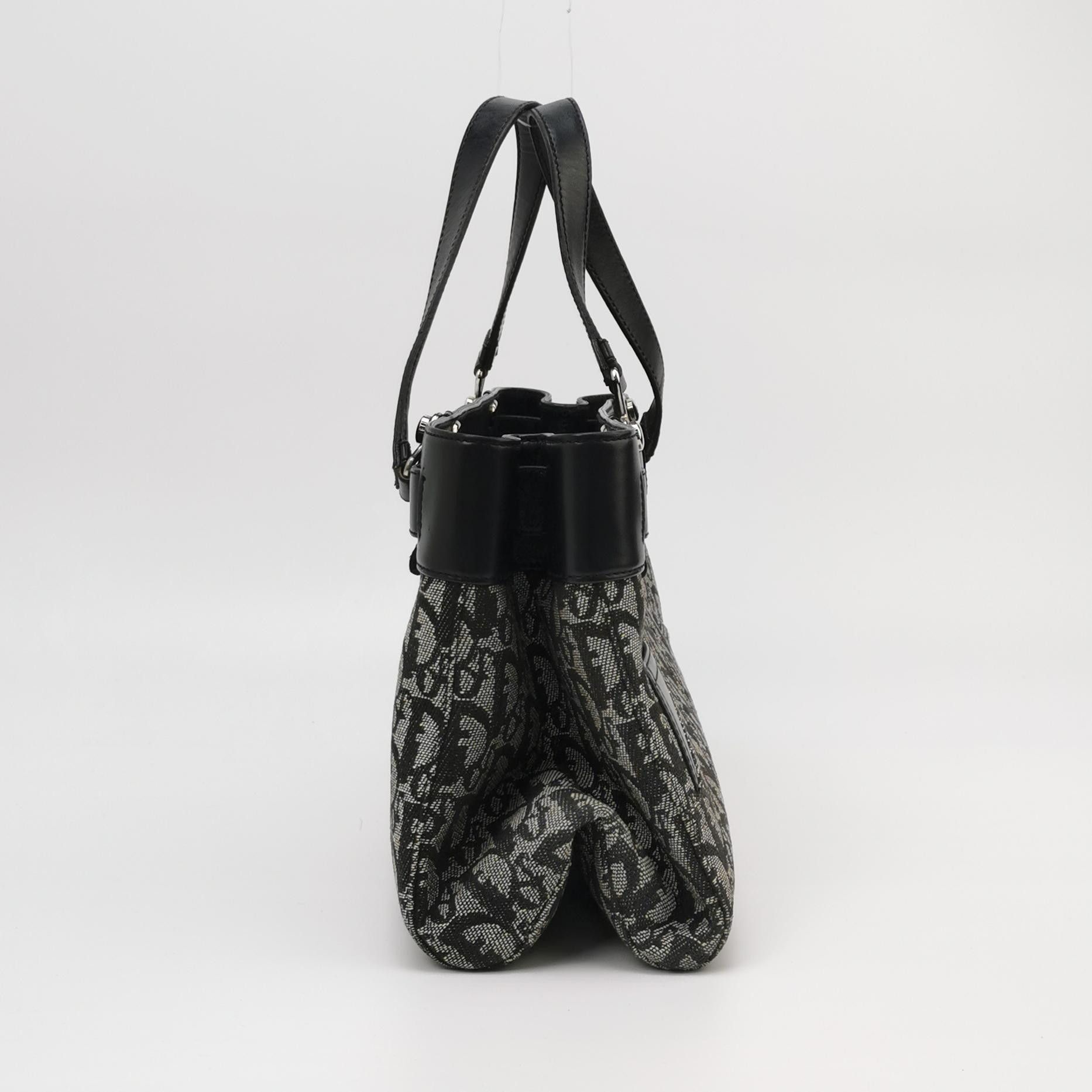 Dior Dior Women os Tote Bags Size ONE SIZE - 4 Thumbnail