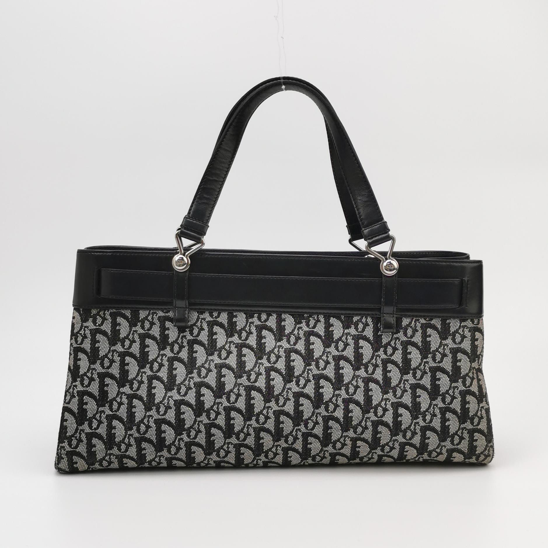 Dior Dior Women os Tote Bags Size ONE SIZE - 3 Thumbnail