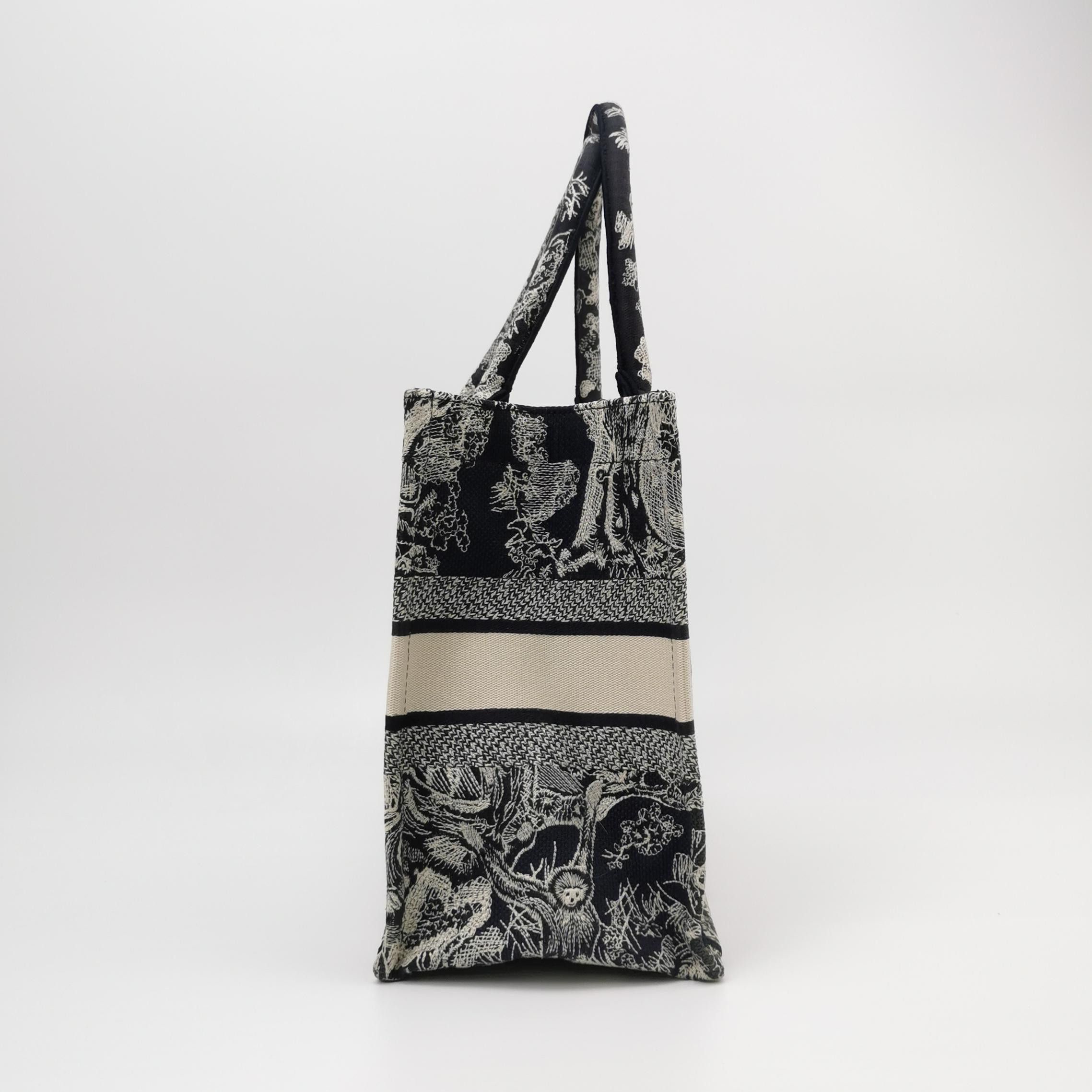Dior Dior Women os Tote Bags Size ONE SIZE - 4 Thumbnail