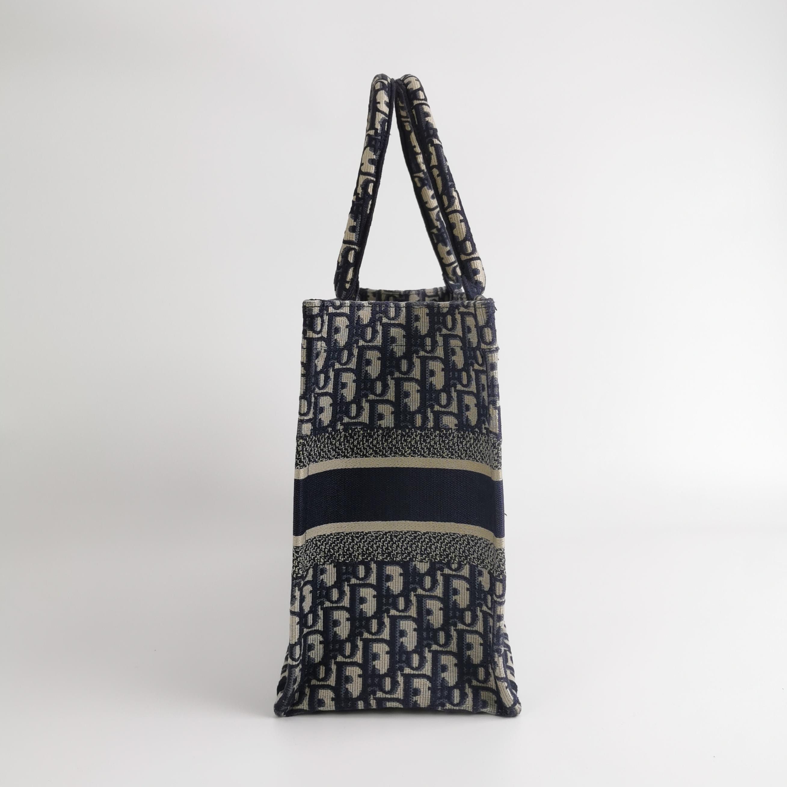 Dior Dior Women os Tote Bags Size ONE SIZE - 3 Thumbnail