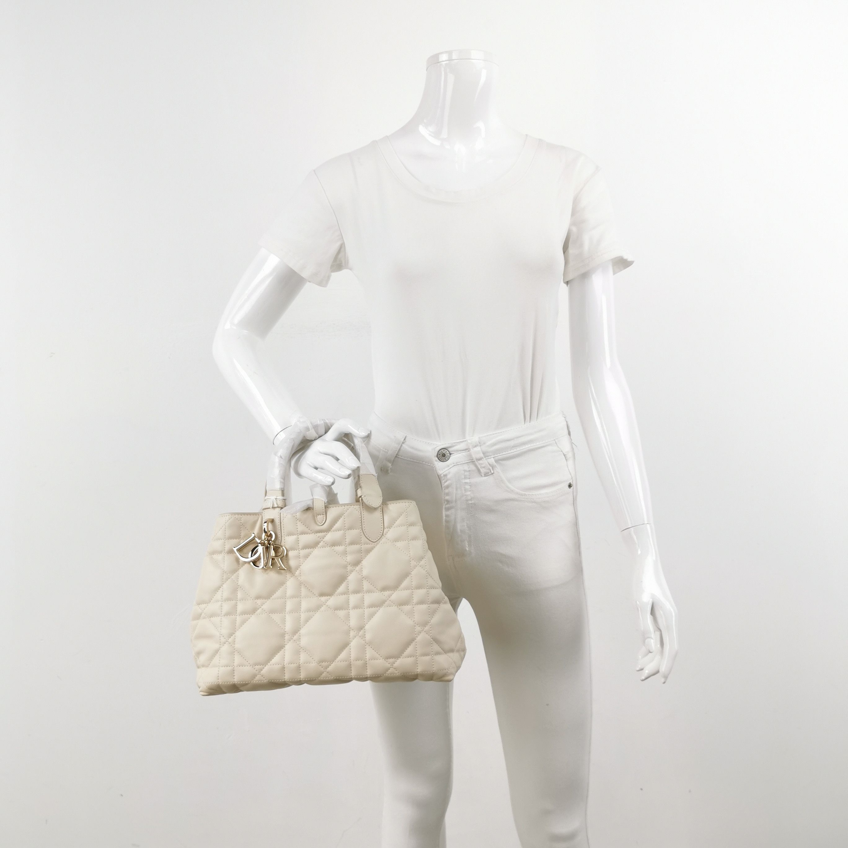 Dior Dior Women os Tote Bags Size ONE SIZE - 2 Thumbnail