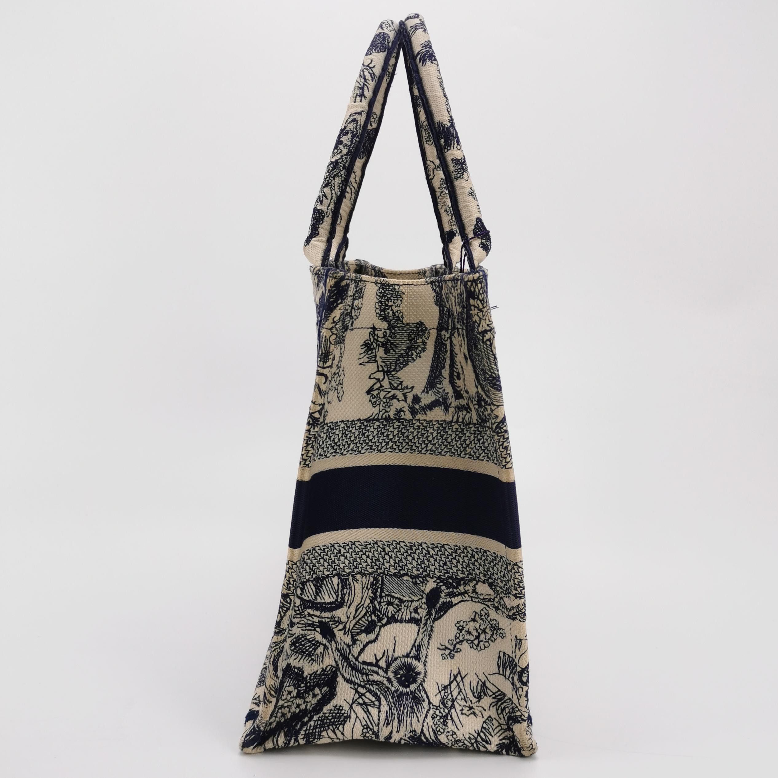 Dior Dior Women os Tote Bags Size ONE SIZE - 4 Thumbnail