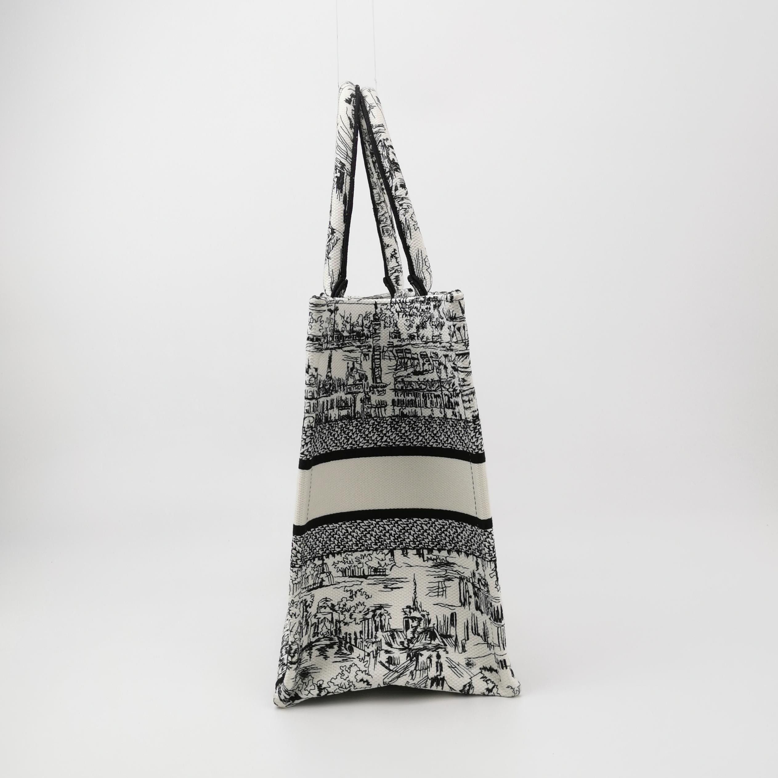 Dior Dior Women os Tote Bags Size ONE SIZE - 4 Thumbnail