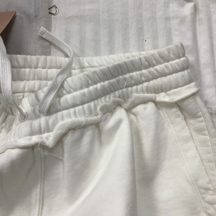 Miu Miu Miu Miu Logo Shorts Size 38 Size 26" / US 2 / IT 38 - 6 Thumbnail