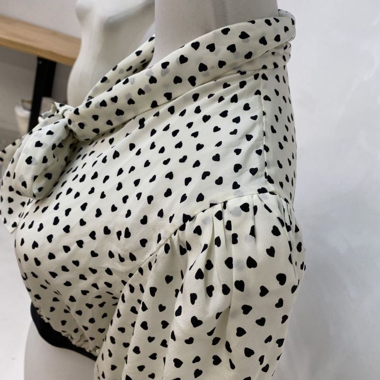 Miu Miu Miu Miu Heart Print Blouse Size 36 Size XS / US 0-2 / IT 36-38 - 8 Thumbnail