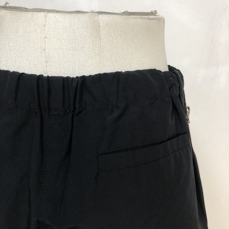 Louis Vuitton Louis Vuitton Logo Patch Shorts Size 36 Size 25" / US 0 / IT 36 - 8 Thumbnail