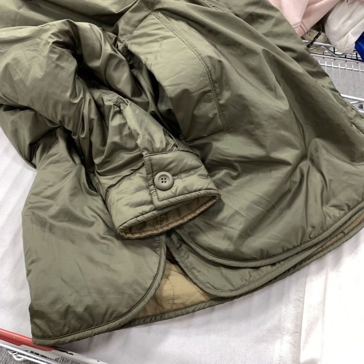 Weekend Max Mara Weekend Max Mara Reversible Quilted Jacket Size 6 Size S / US 4 / IT 40 - 9 Thumbnail
