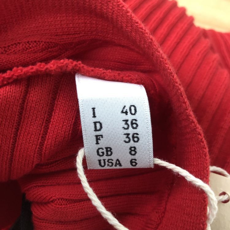 Moschino Moschino Red Ribbed Tulle Trim Cardigan Size 40 Size S / US 4 / IT 40 - 4 Thumbnail
