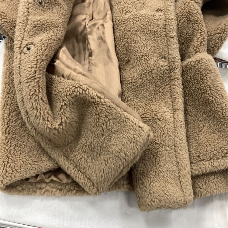 Weekend Max Mara Weekend Max Mara Beige Teddy Coat Size XS Size XS / US 0-2 / IT 36-38 - 6 Thumbnail
