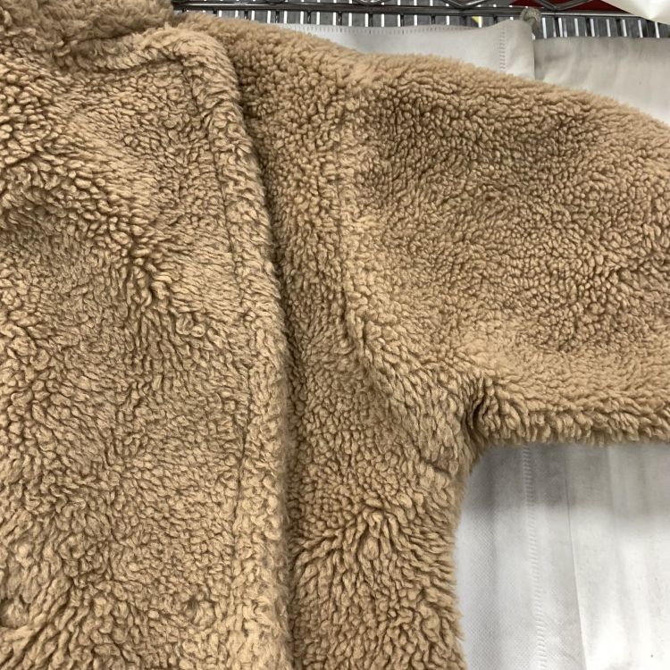 Weekend Max Mara Weekend Max Mara Beige Teddy Coat Size XS Size XS / US 0-2 / IT 36-38 - 9 Thumbnail