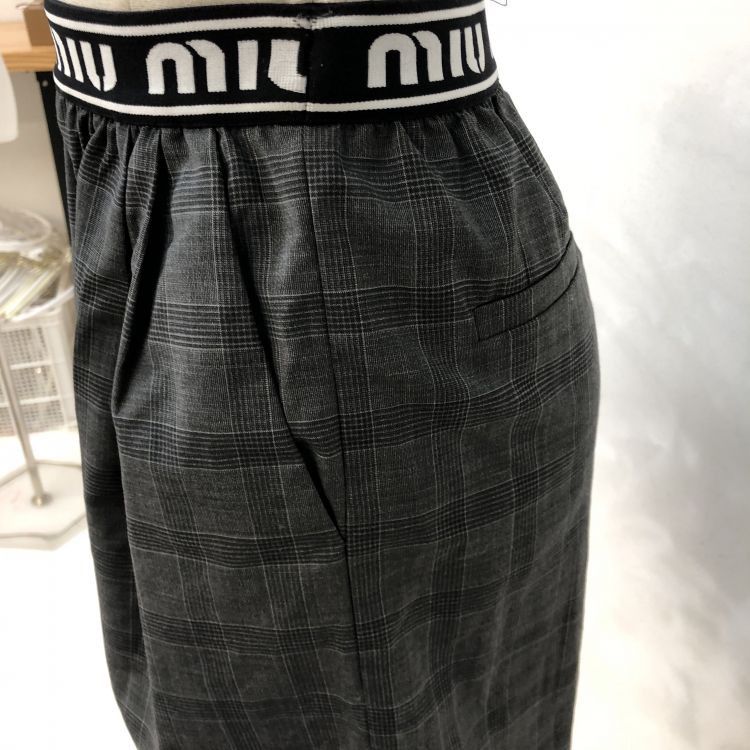 Miu Miu Miu Miu Plaid Logo Elastic Shorts Size 40 Size 27" / US 4 / IT 40 - 7 Thumbnail